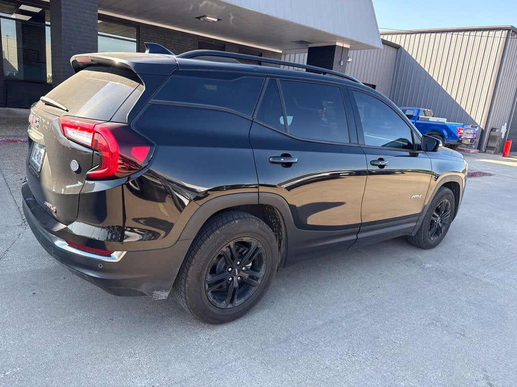 2023 GMC Terrain AT4