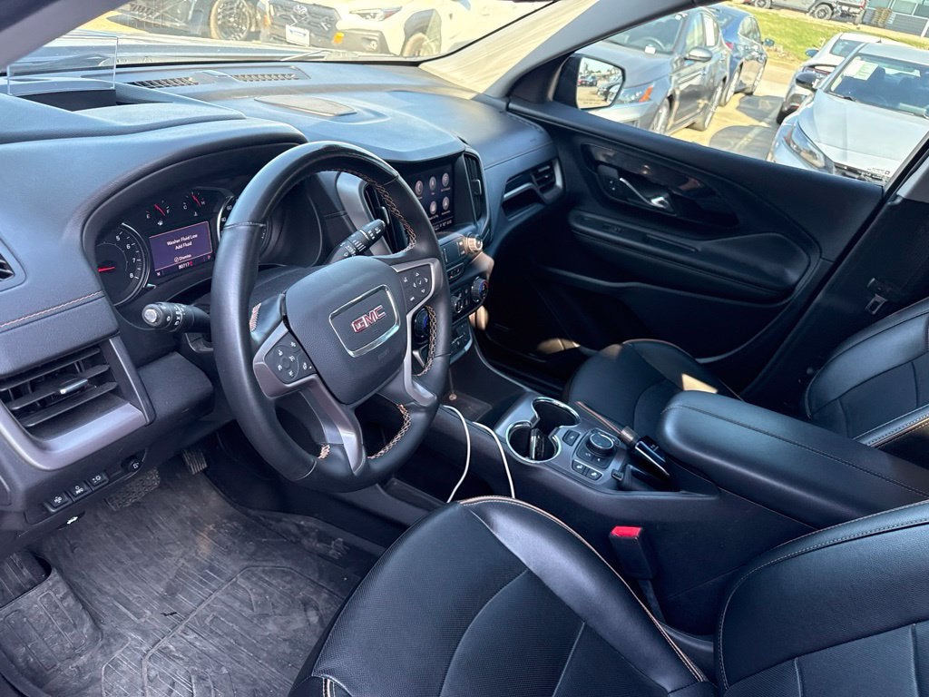2023 GMC Terrain AT4