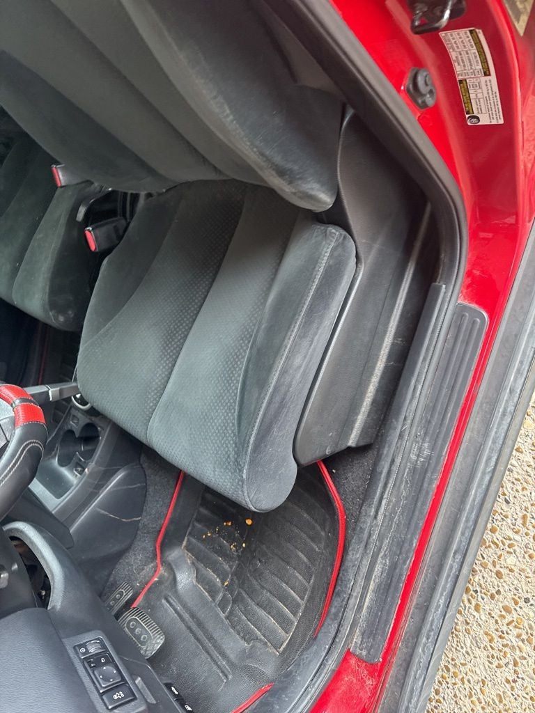 2012 Nissan Versa 1.8 S