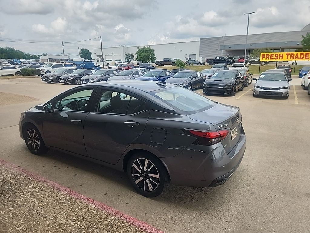 2021 Nissan Versa 1.6 SV