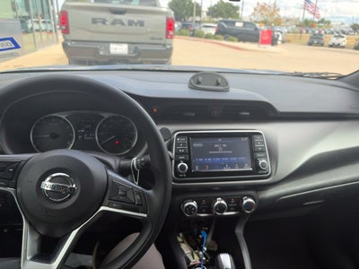 2020 Nissan Kicks S