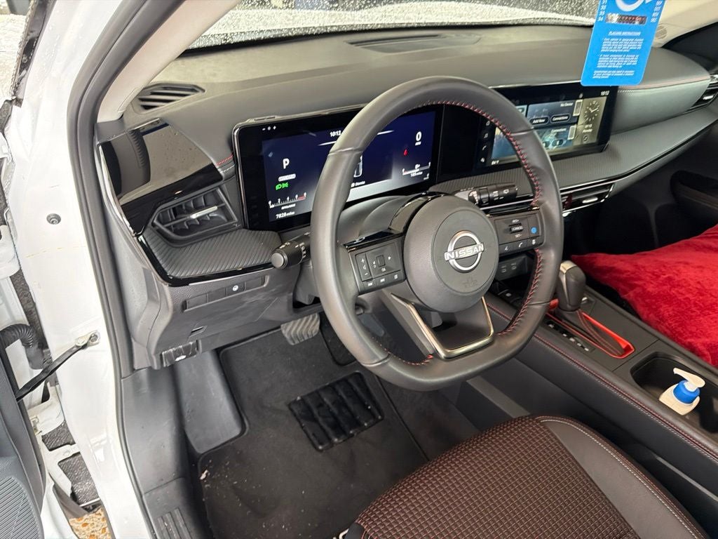 2025 Nissan Kicks SR