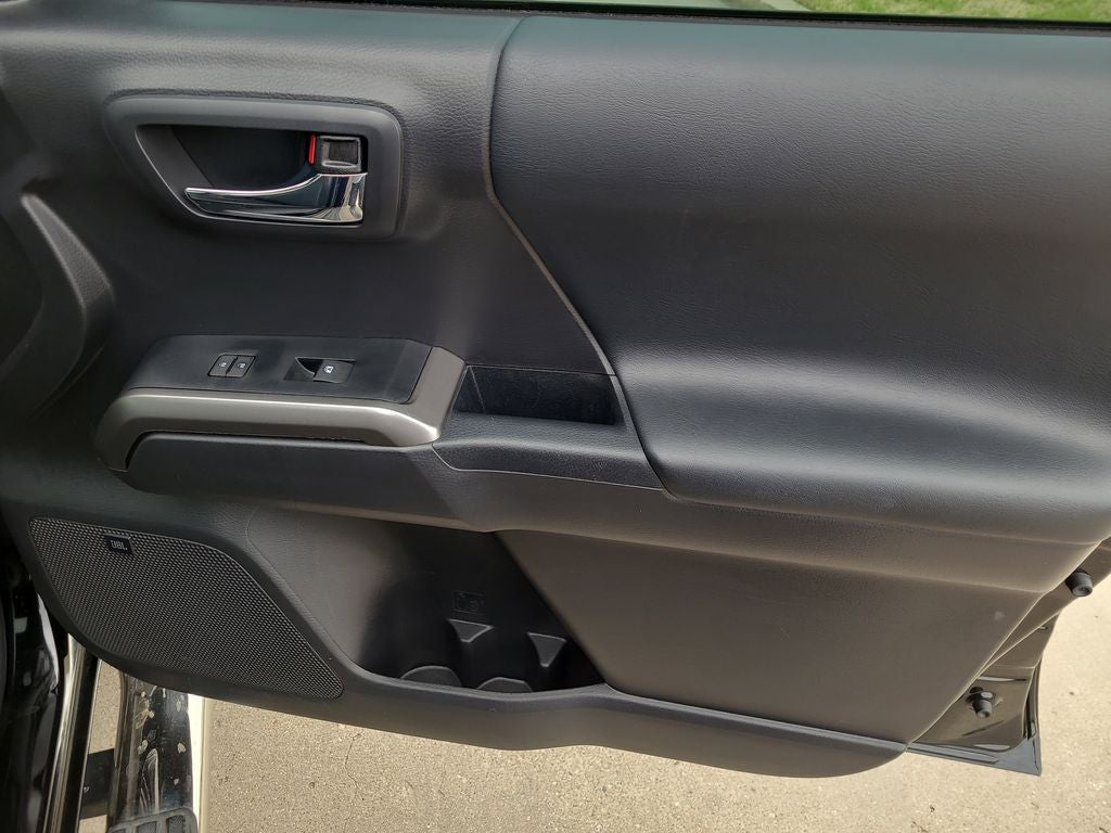 2023 Toyota Tacoma Limited V6