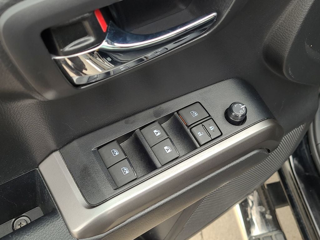 2023 Toyota Tacoma Limited V6