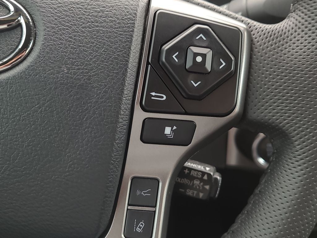 2023 Toyota Tacoma Limited V6