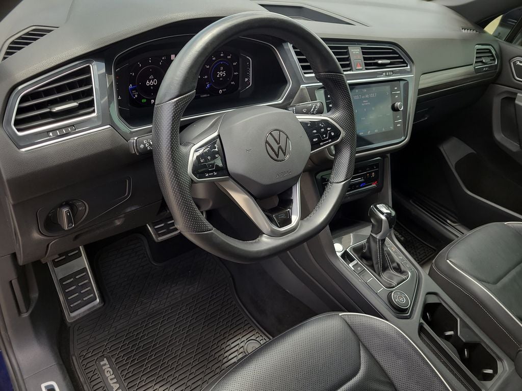 2023 Volkswagen Tiguan 2.0T SEL R-Line