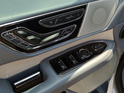 2021 Lincoln Navigator Black Label