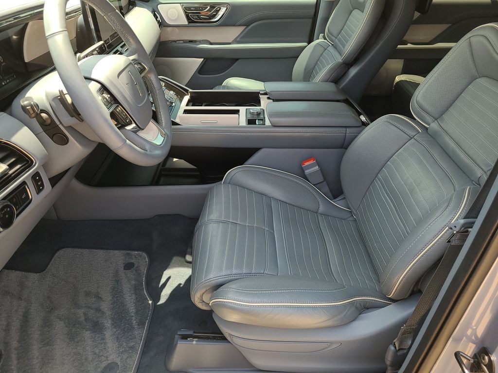 2021 Lincoln Navigator Black Label