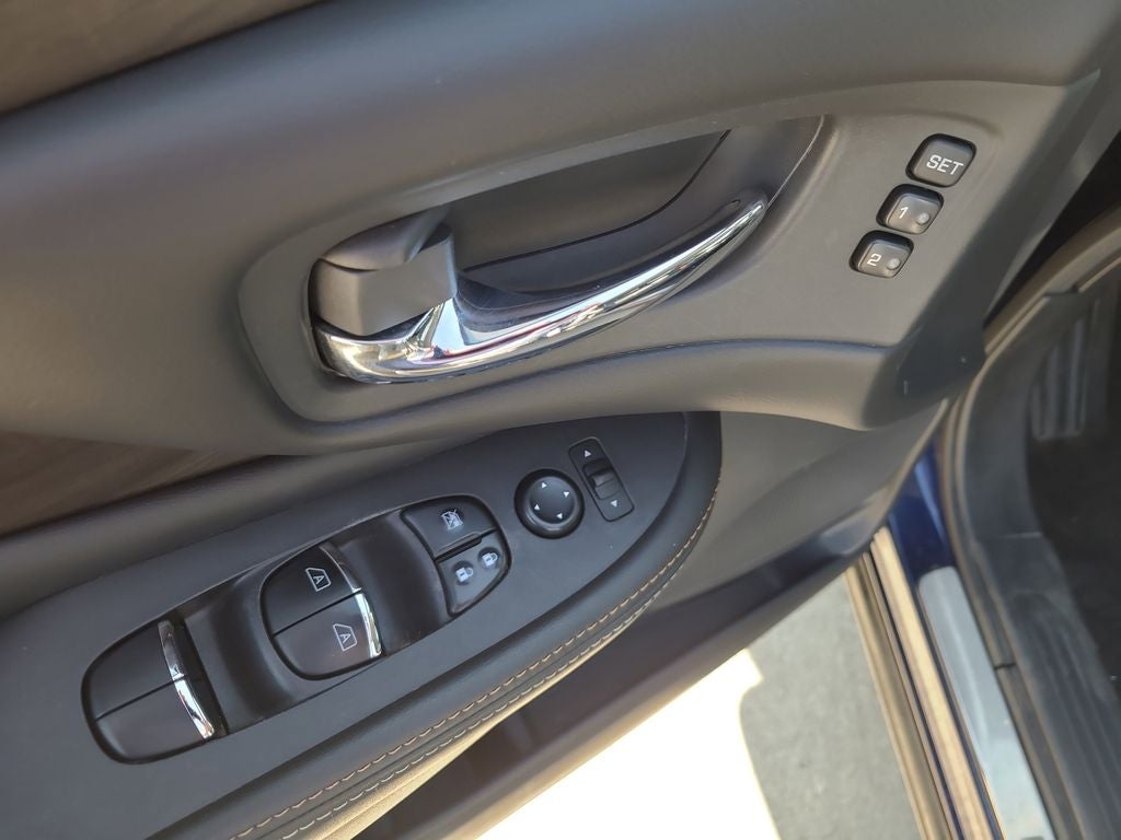 2023 Nissan Murano Platinum