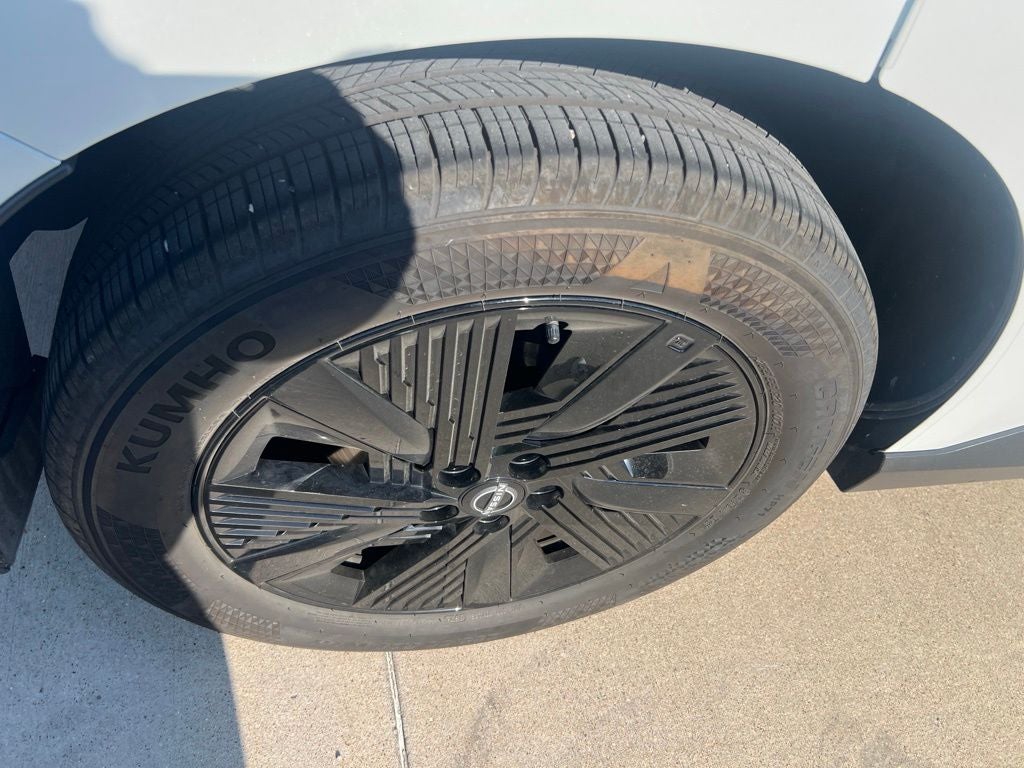 2025 Nissan Murano SV