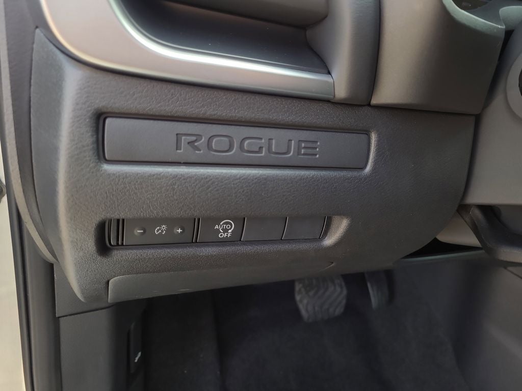 2025 Nissan Rogue S