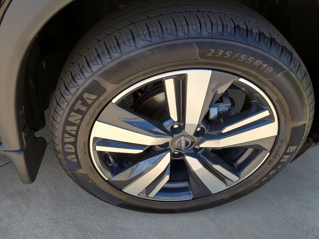 2024 Nissan Rogue SL