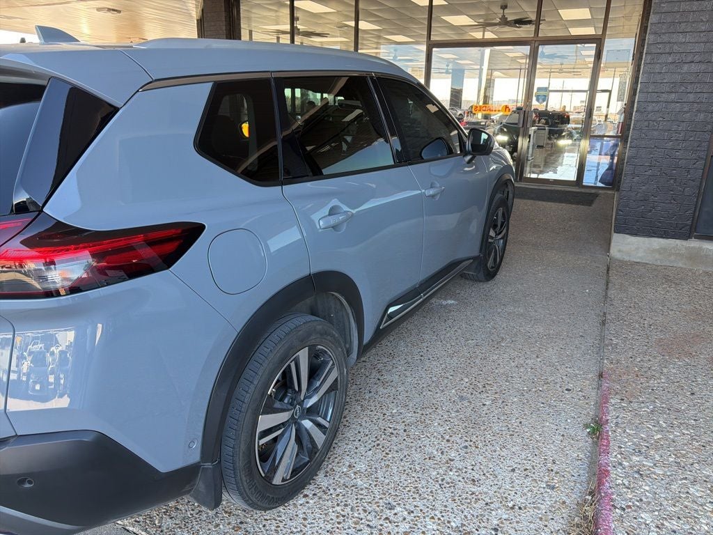 2023 Nissan Rogue SL