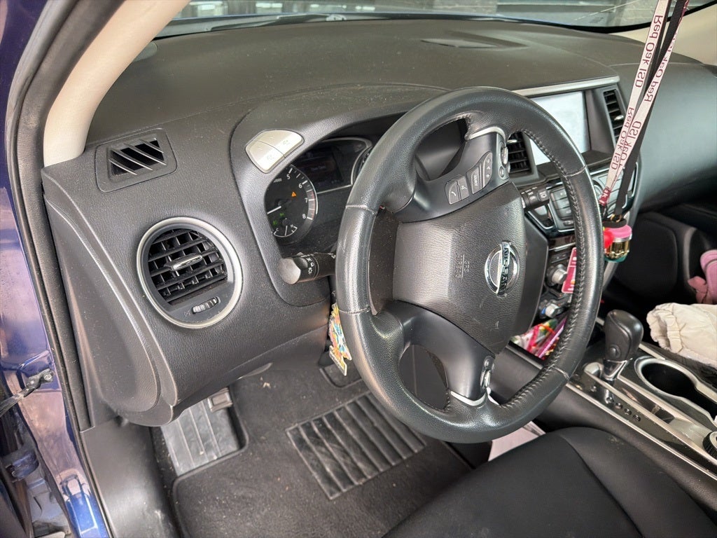 2018 Nissan Pathfinder SV