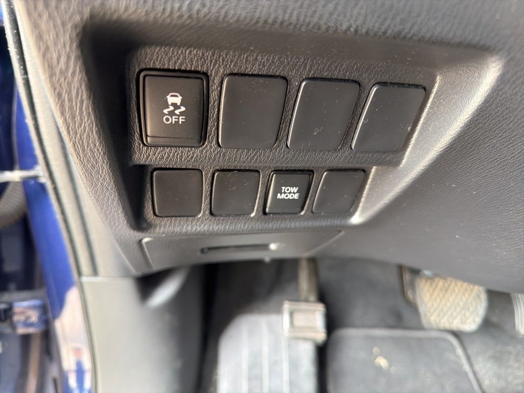 2018 Nissan Pathfinder SV