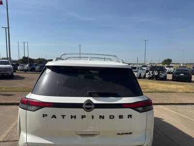 2023 Nissan Pathfinder Platinum