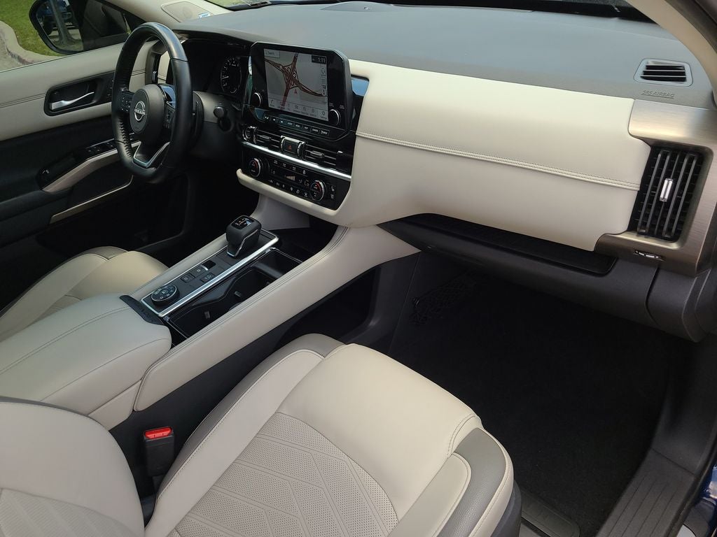 2022 Nissan Pathfinder Platinum