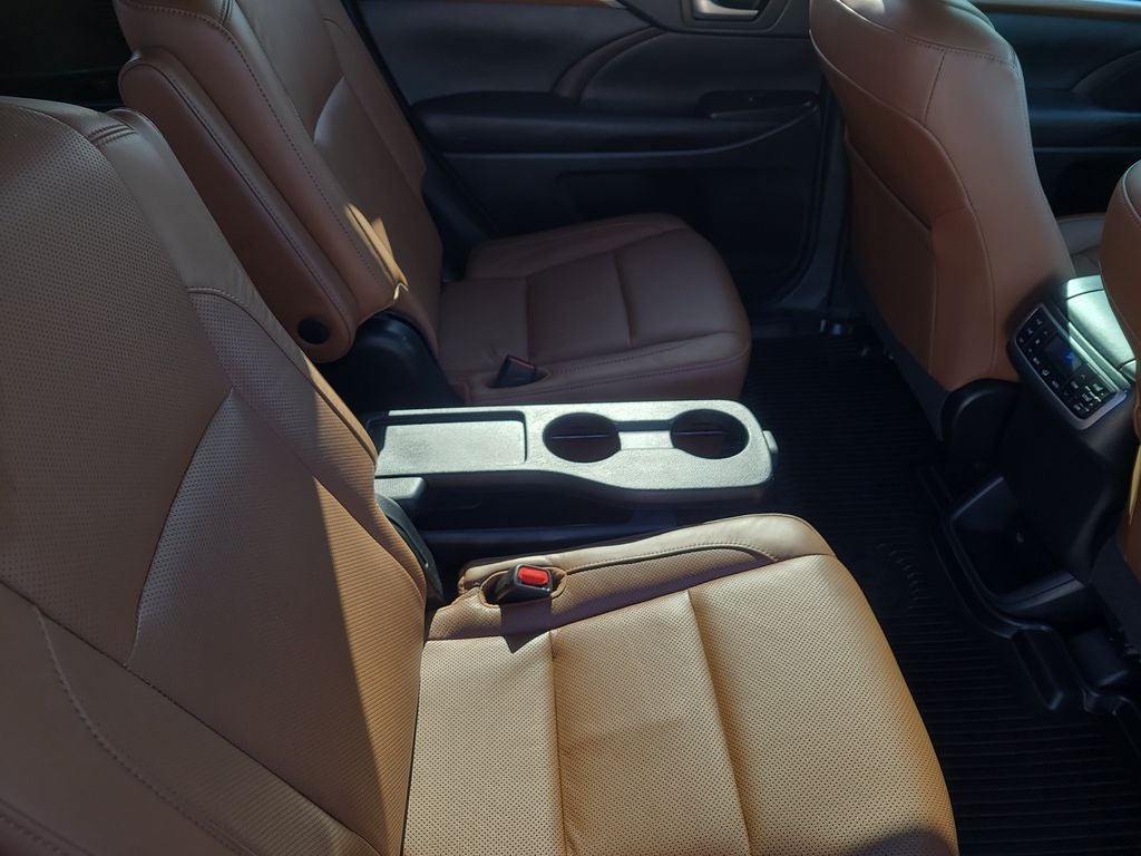 2018 Toyota Highlander Limited Platinum