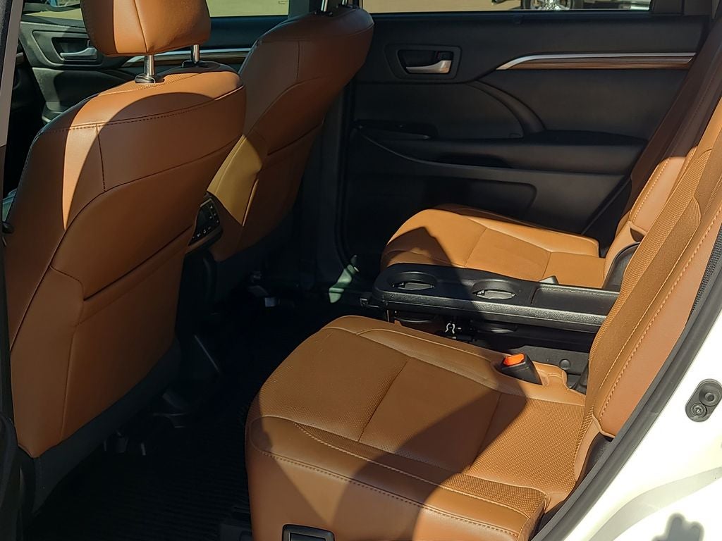 2018 Toyota Highlander Limited Platinum