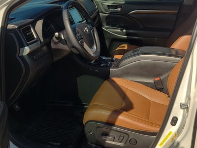 2018 Toyota Highlander Limited Platinum