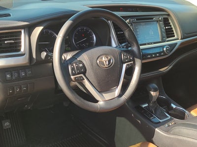 2018 Toyota Highlander Limited Platinum