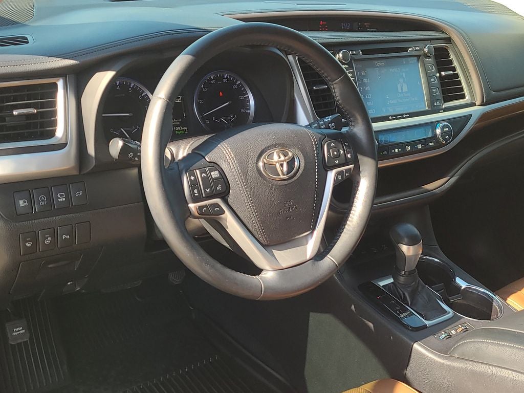 2018 Toyota Highlander Limited Platinum