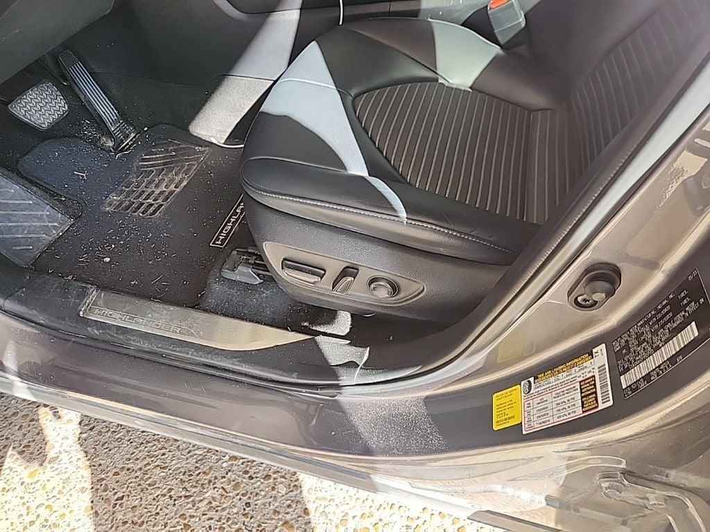 2023 Toyota Highlander XSE