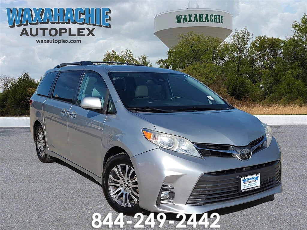 2020 Toyota Sienna XLE