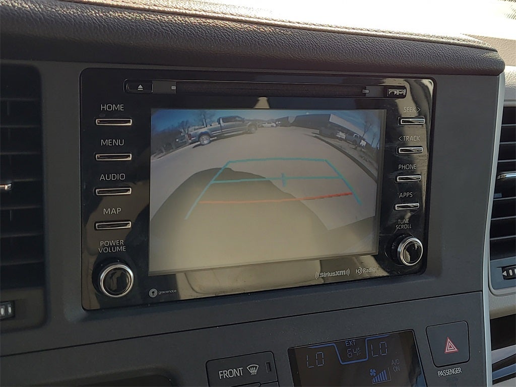 2020 Toyota Sienna XLE