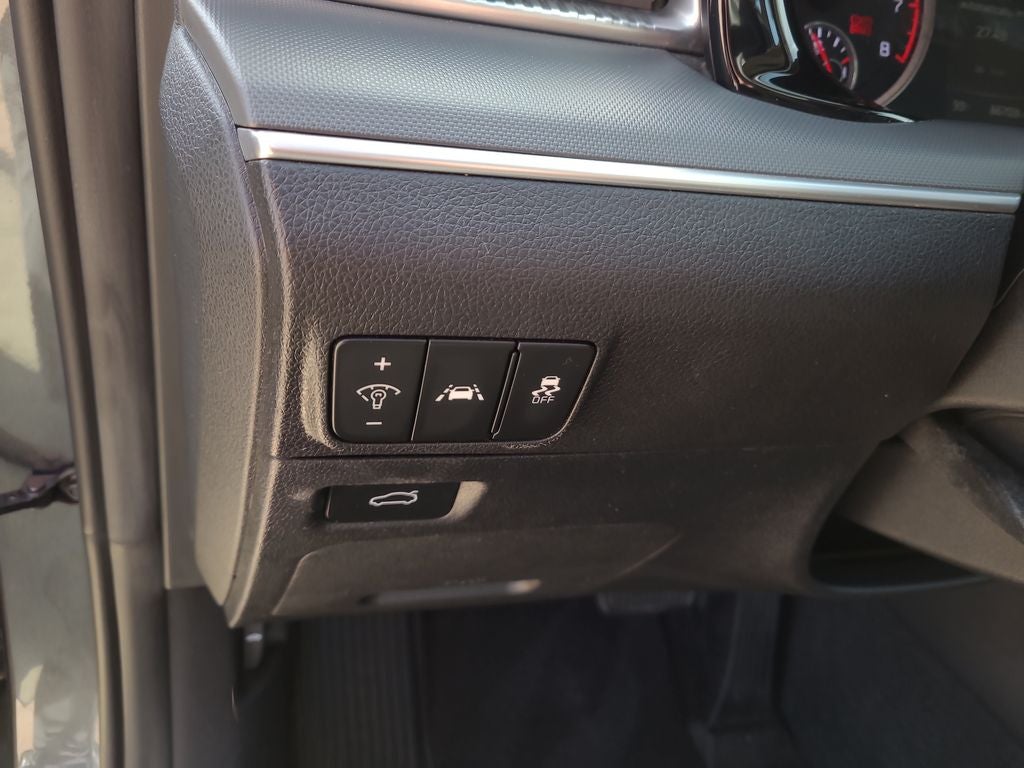2023 Kia K5 LXS