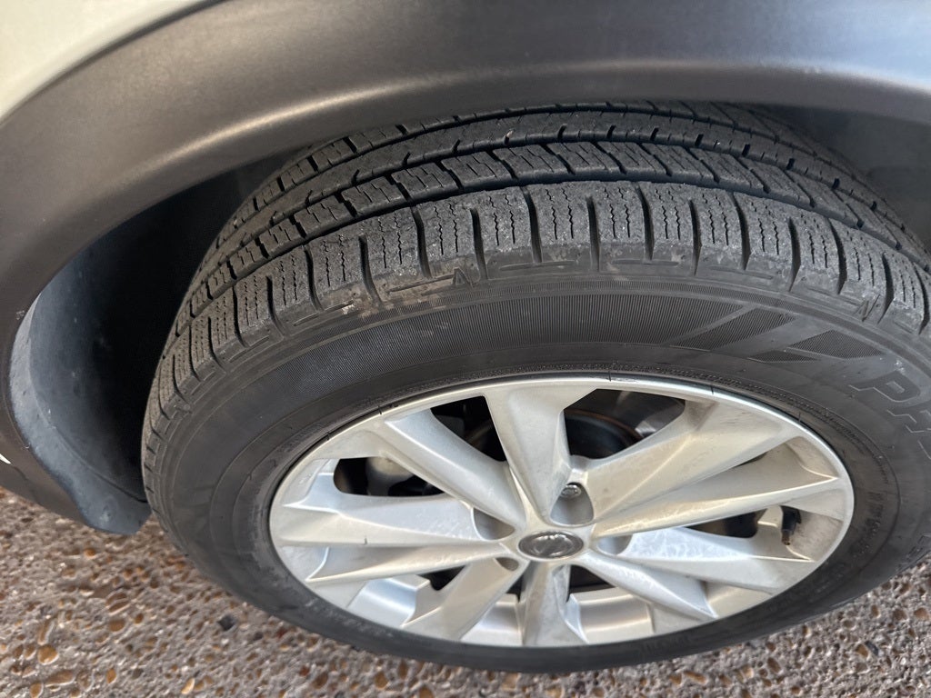 2017 Nissan Rogue Sport SV