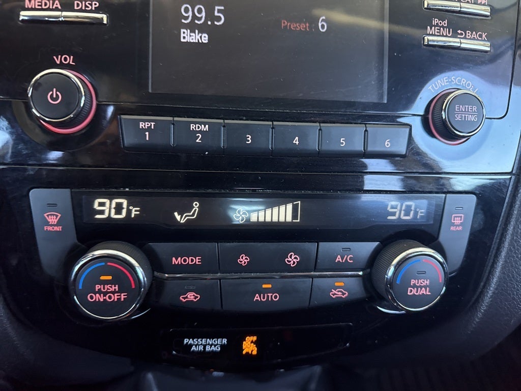 2017 Nissan Rogue Sport SV