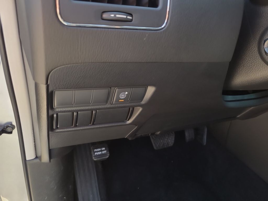 2022 Nissan Armada SV
