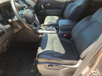 2024 INFINITI QX80 LUXE