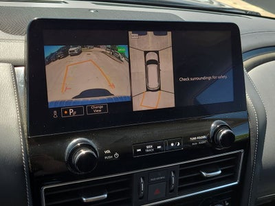 2024 INFINITI QX80 LUXE