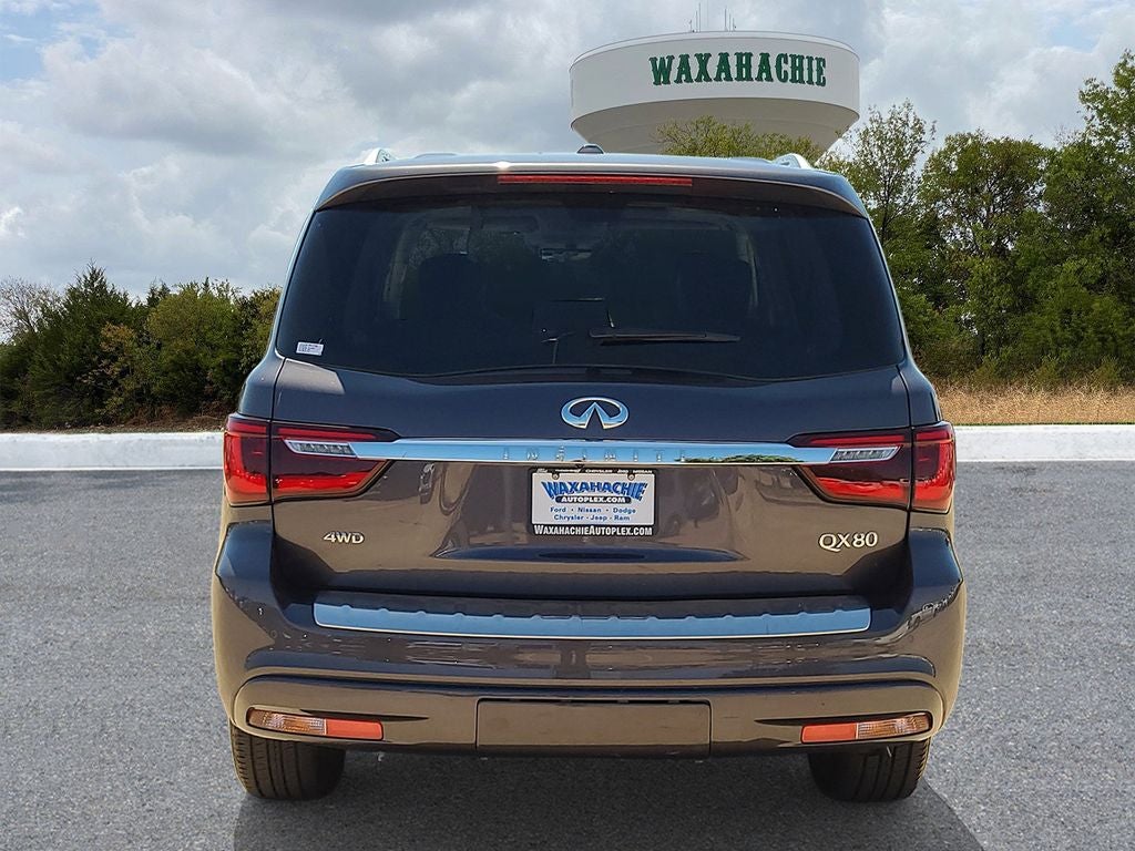2024 INFINITI QX80 LUXE