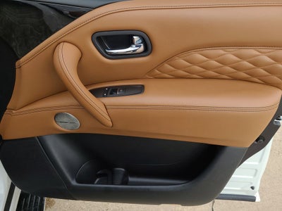 2023 INFINITI QX80 Sensory