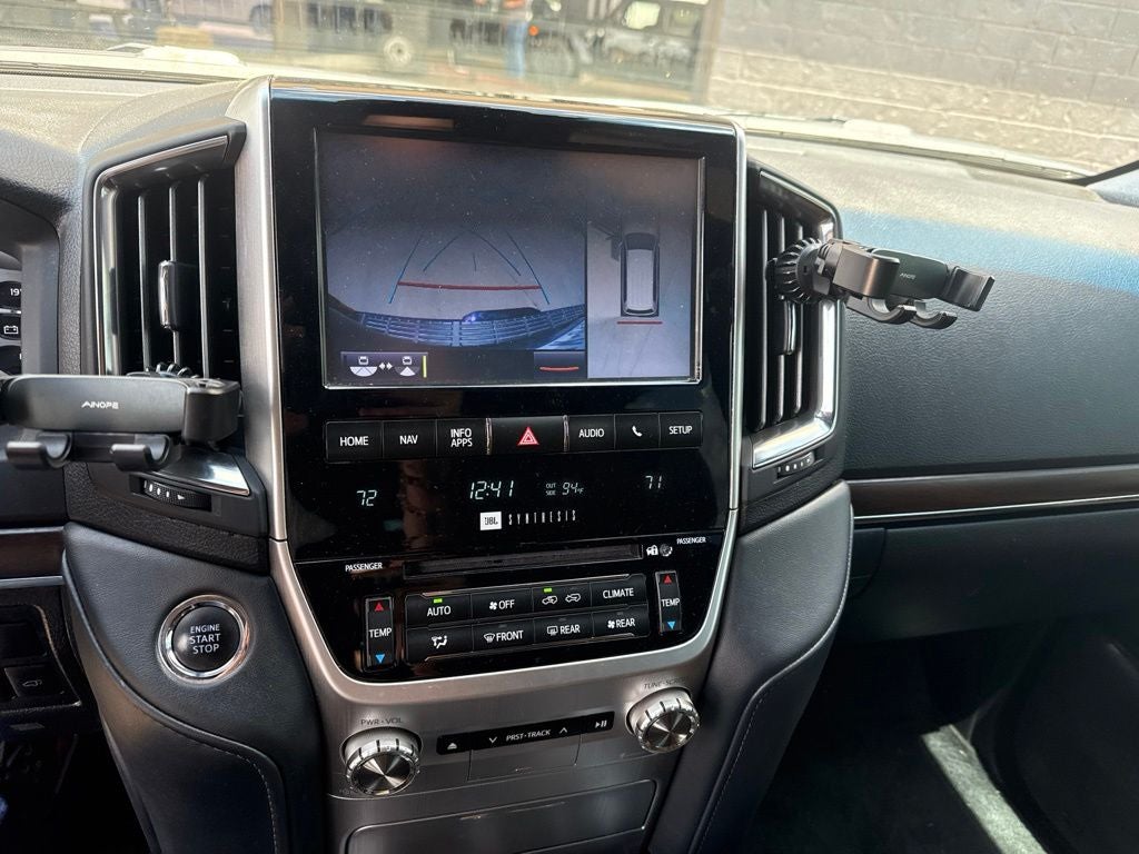 2018 Toyota Land Cruiser Base