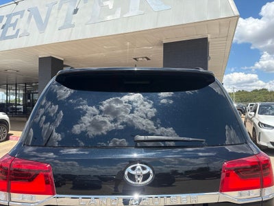 2018 Toyota Land Cruiser Base