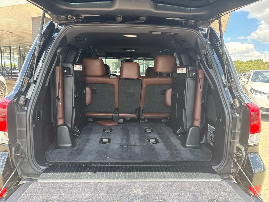 2018 Toyota Land Cruiser Base