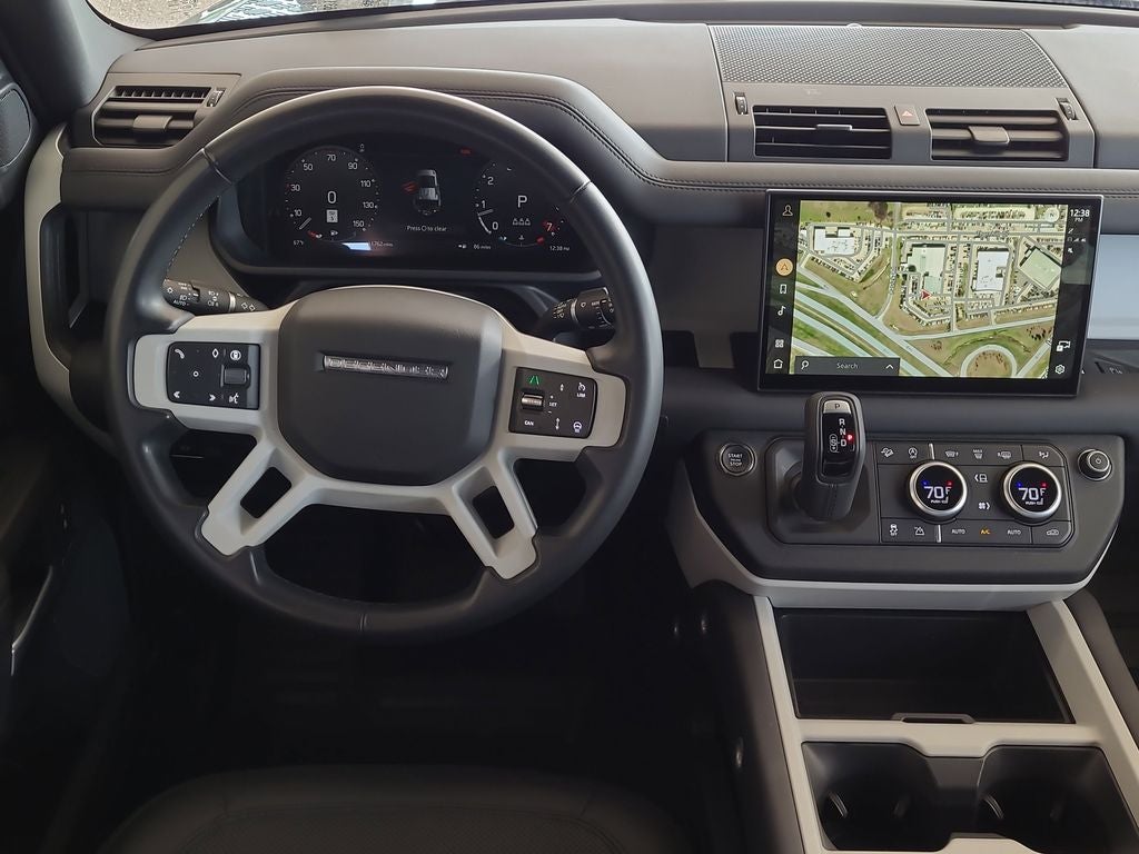 2025 Land Rover Defender 110 S