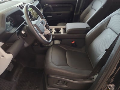 2025 Land Rover Defender 110 S