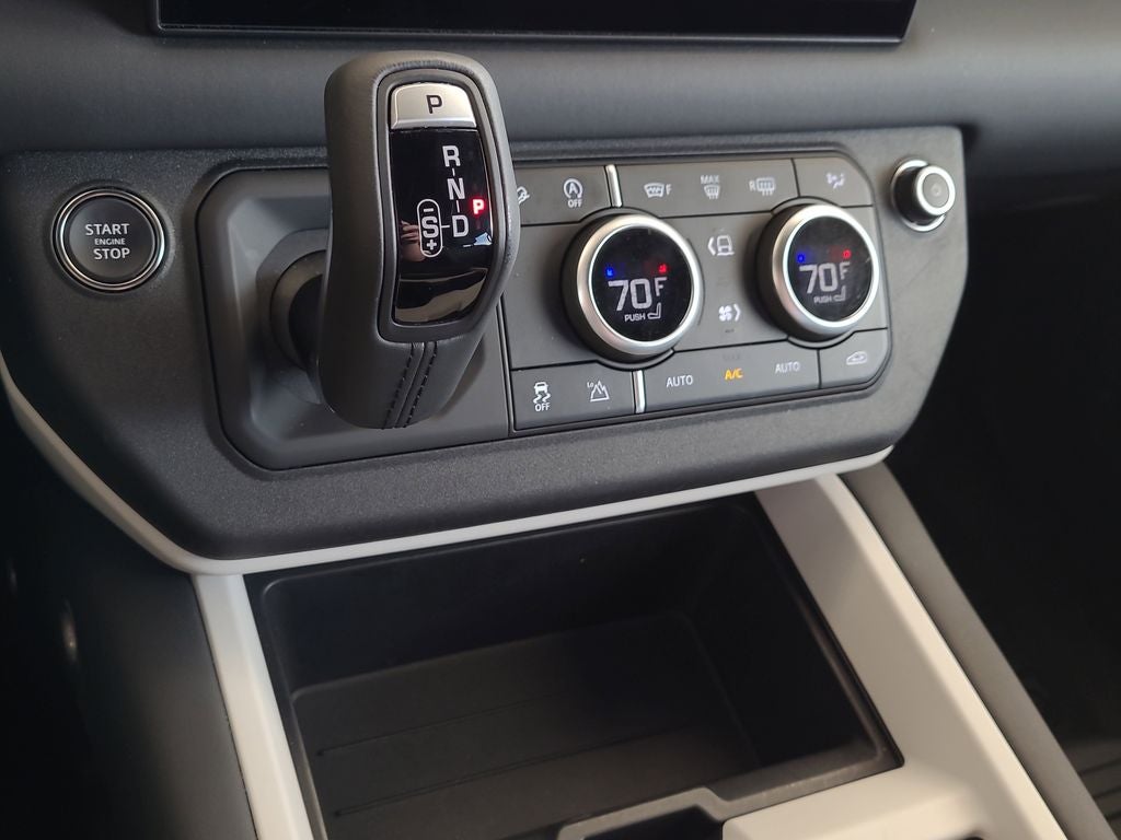 2025 Land Rover Defender 110 S