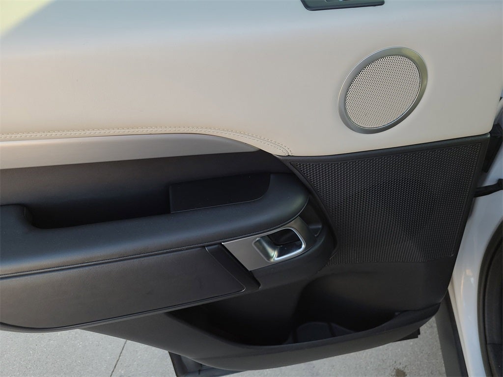 2023 Land Rover Discovery S R-Dynamic