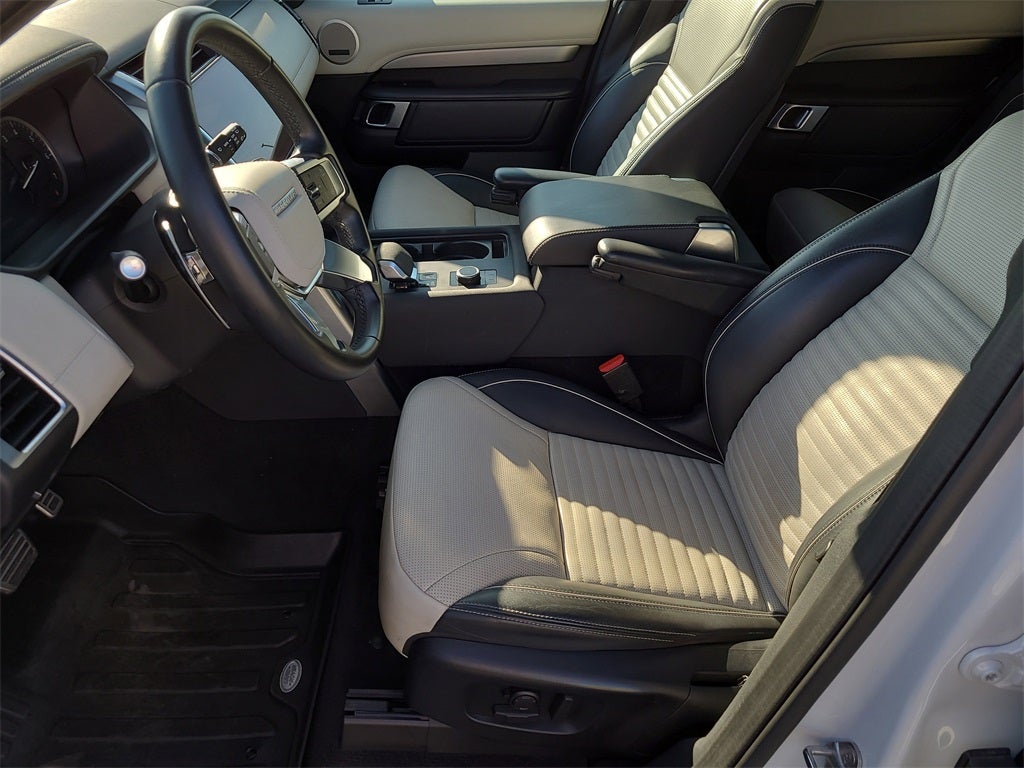 2023 Land Rover Discovery S R-Dynamic