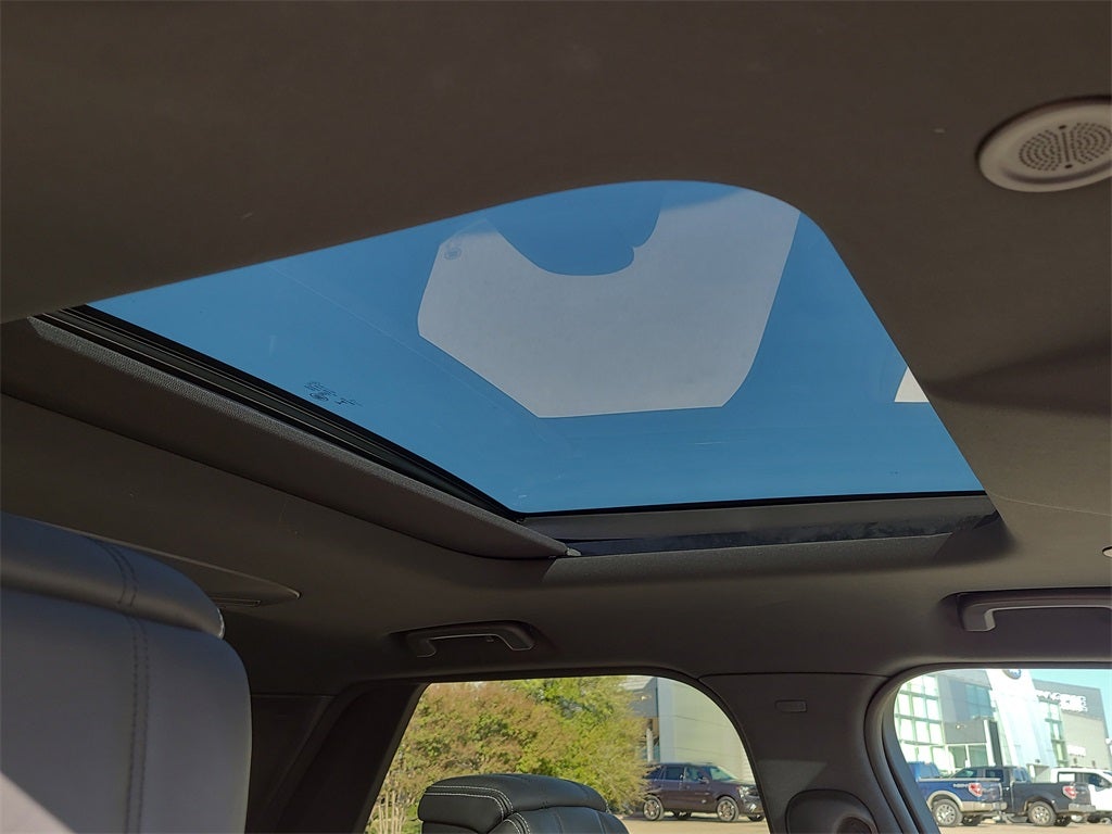 2023 Land Rover Discovery S R-Dynamic