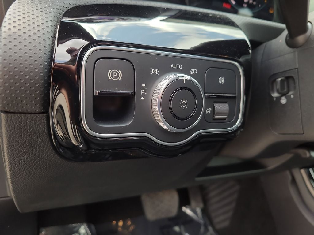2021 Mercedes-Benz A-Class A 220 4MATIC®
