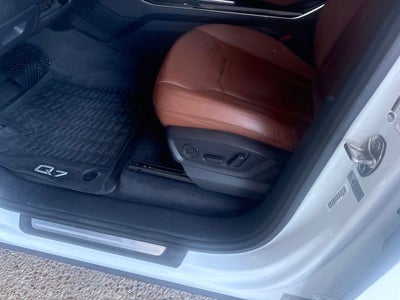 2023 Audi Q7 45 Premium quattro