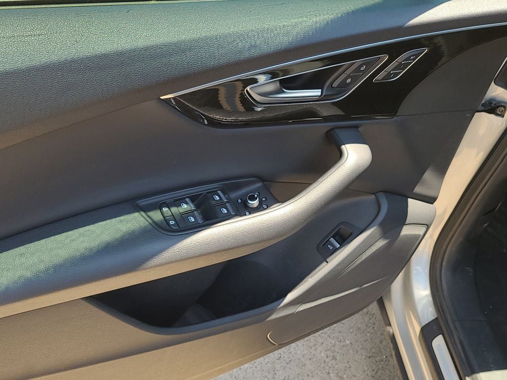 2023 Audi Q7 45 Premium quattro