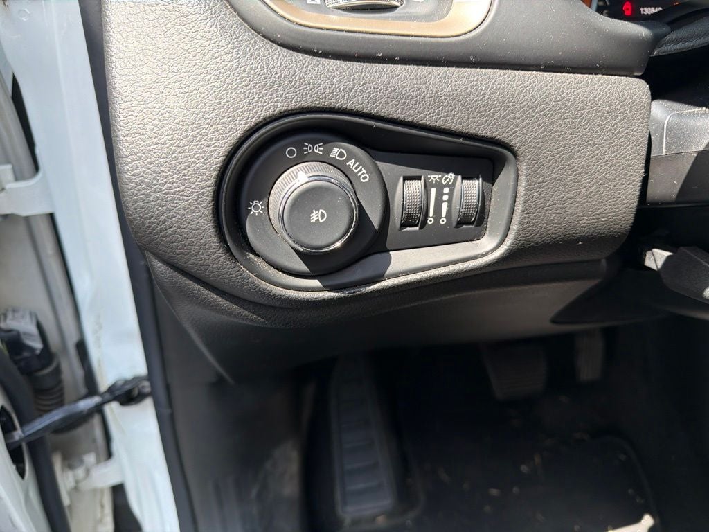 2016 Jeep Renegade Latitude 75th Anniversary Edition